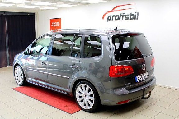 Volkswagen Touran 14 of 22