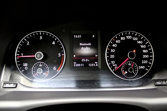 Volkswagen Touran 6 of 22