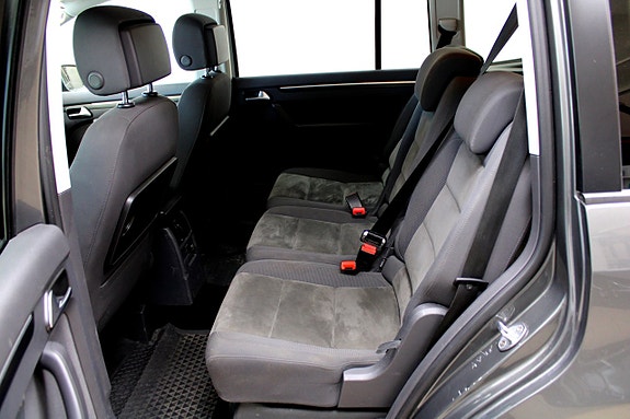 Volkswagen Touran 11 of 22