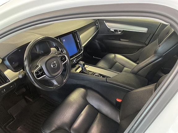 Volvo V90 8 of 11