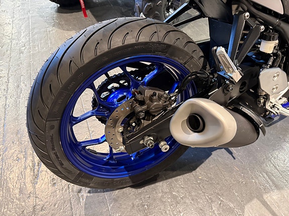 Yamaha R3 9 of 13