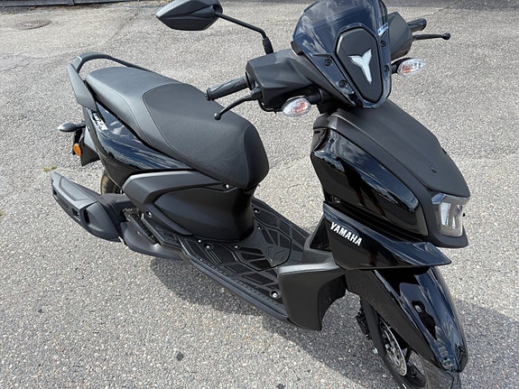 Yamaha Ray ZR 125 2 of 3
