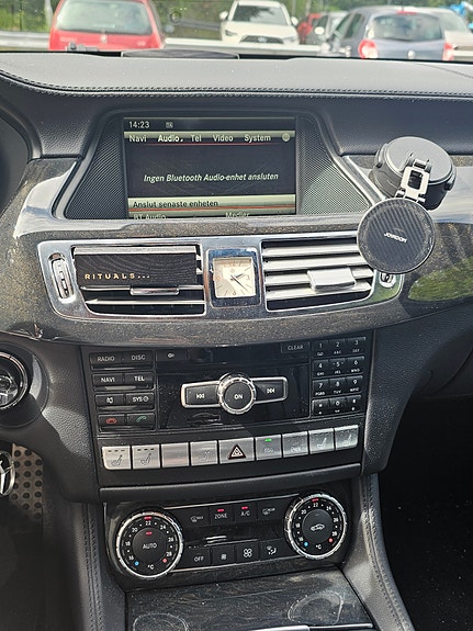 Mercedes-Benz CLS350 8 of 8