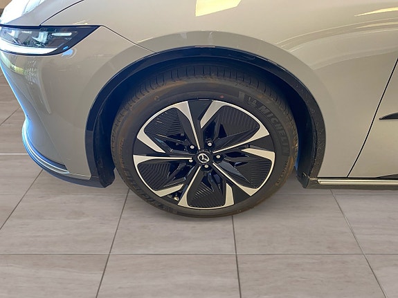 Mazda 6e 9 of 15