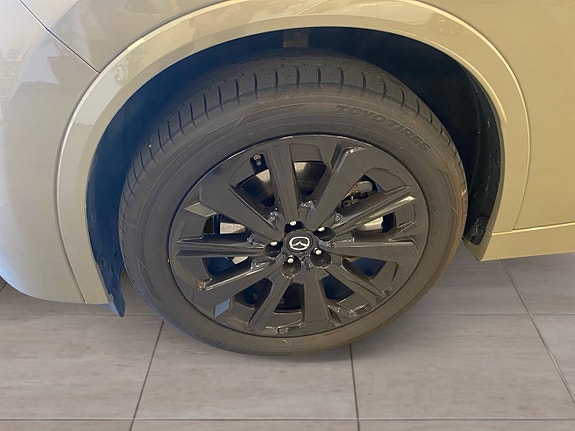 Mazda CX-60 9 of 15