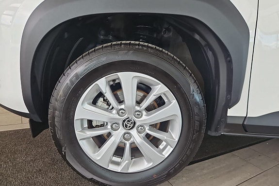 Toyota Yaris Cross 12 of 16