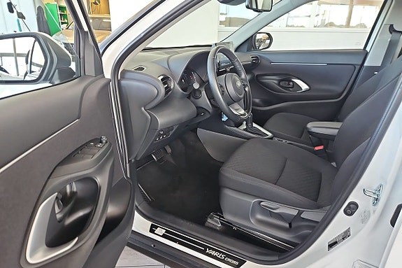 Toyota Yaris Cross 24 of 30