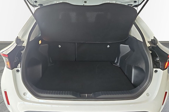 Toyota Yaris Cross 10 of 16