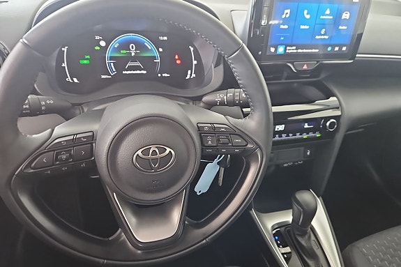 Toyota Yaris Cross 13 of 16