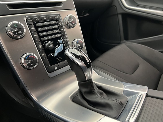Volvo V60 20 of 29