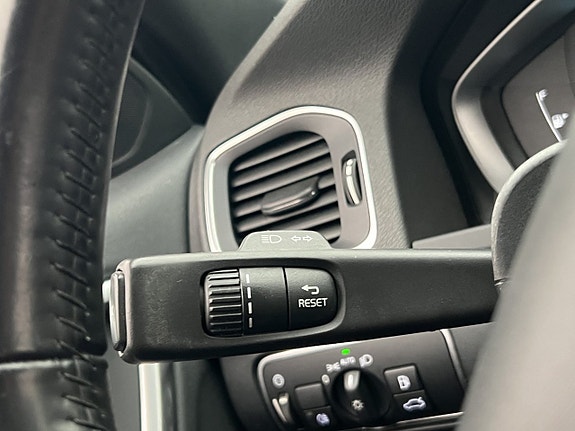 Volvo V60 14 of 29