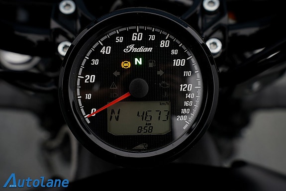 Indian Scout Rogue* Endast 467 mil 19 of 26