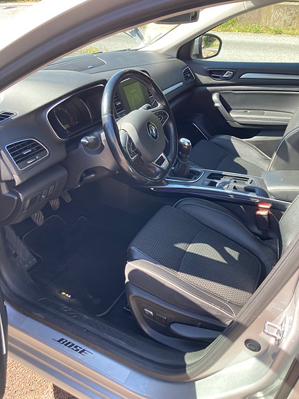 Renault Megane IV 3 of 5