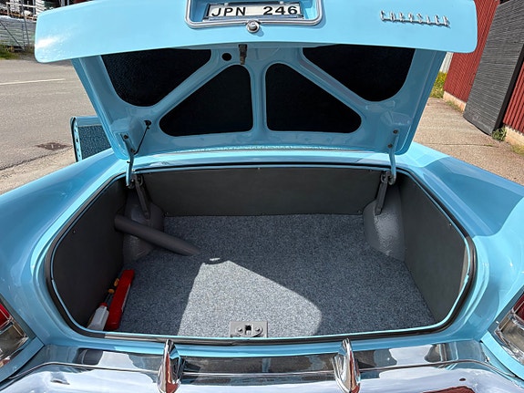 Chrysler New Yorker 24 of 26