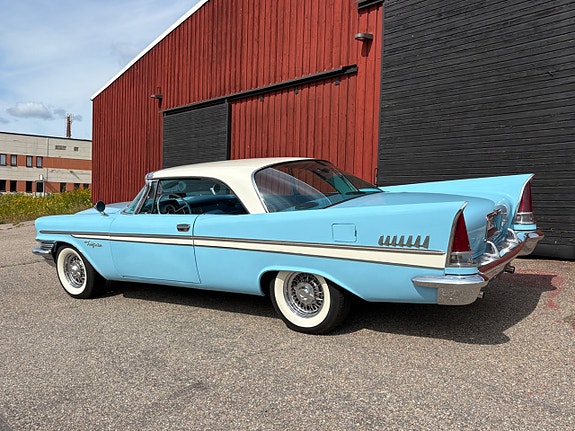 Chrysler New Yorker 4 of 26