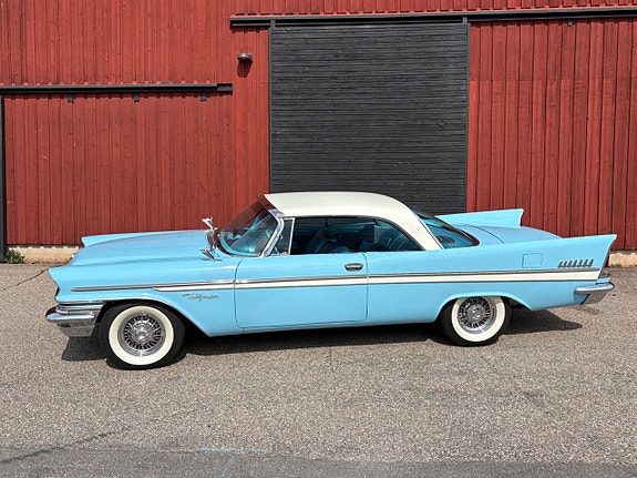 Chrysler New Yorker 3 of 26