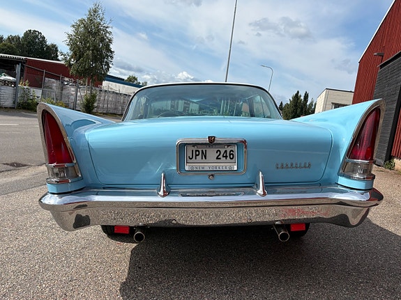 Chrysler New Yorker 8 of 26