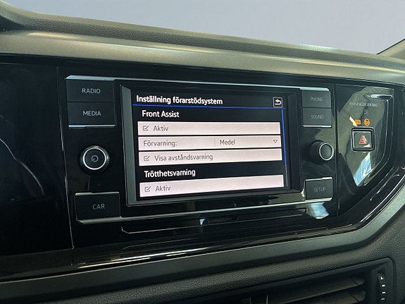 Volkswagen Polo 15 of 19