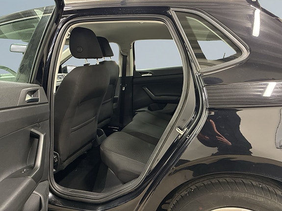 Volkswagen Polo 13 of 19