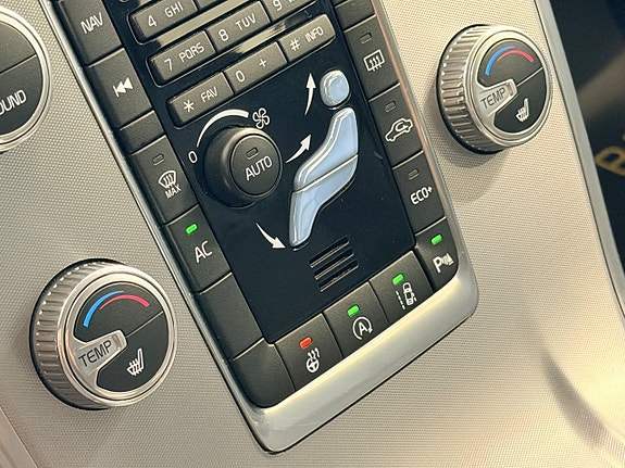 Volvo V70 16 of 20