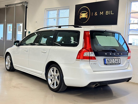 Volvo V70 2 of 20