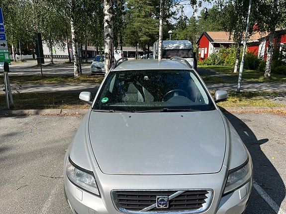 Volvo V50 2 of 6