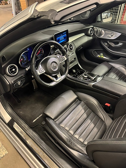 Mercedes-Benz C200 8 of 11