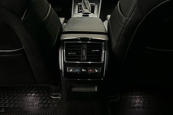 Skoda Superb 22 of 28