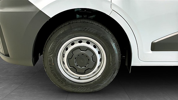 Renault Master 9 of 12