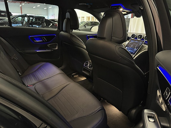 Mercedes-Benz C300 14 of 22