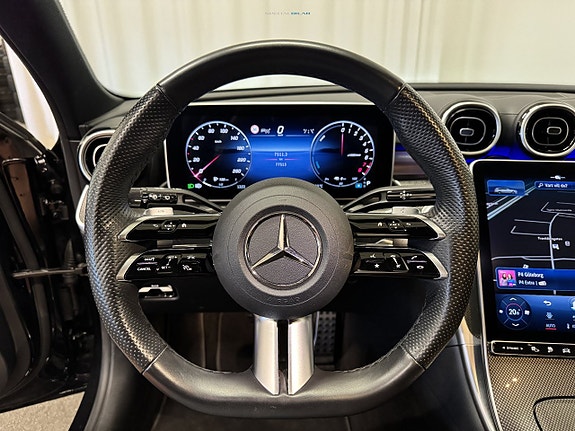 Mercedes-Benz C300 7 of 22