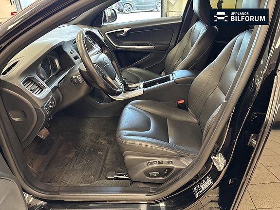 Volvo V60 Cross Country 8 of 19