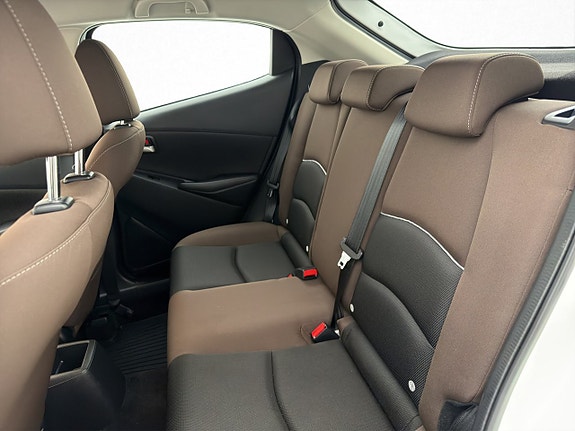 Mazda 2 13 of 26
