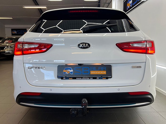 Kia Optima 4 of 30