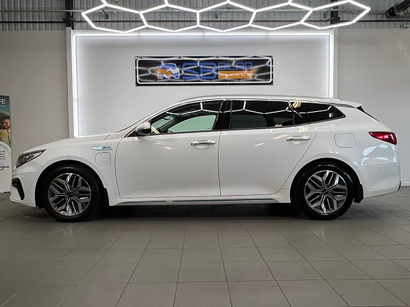 Kia Optima 2 of 30