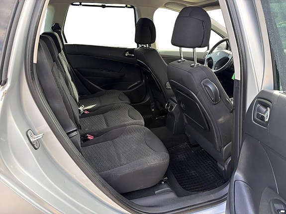 Peugeot 308 SW 10 of 23