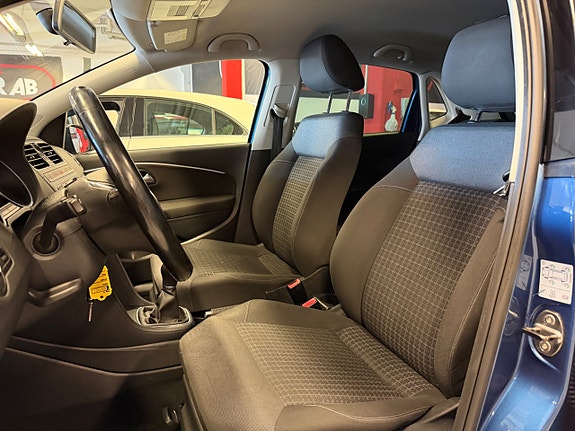 Volkswagen Polo 17 of 25
