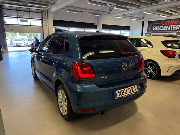 Volkswagen Polo 7 of 25