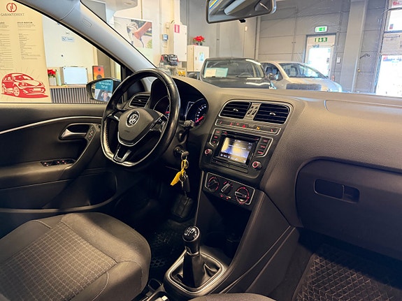 Volkswagen Polo 20 of 25