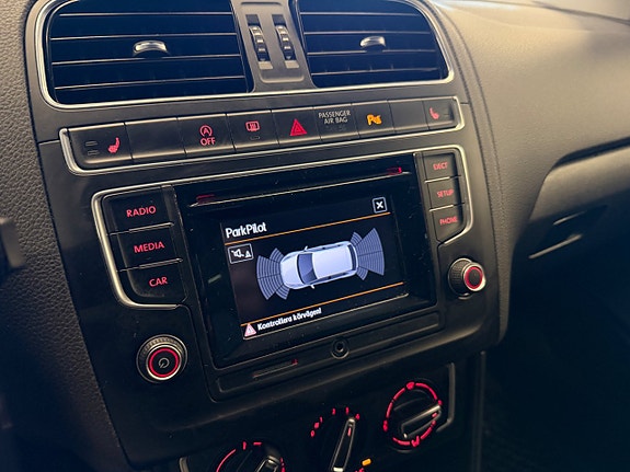 Volkswagen Polo 13 of 25