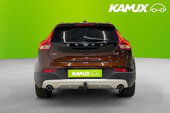 Volvo V40 Cross Country 5 of 21