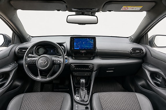 Toyota Yaris 4 of 5