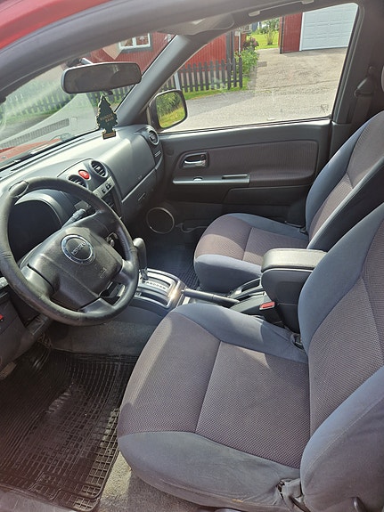 Isuzu D-max 3 of 6