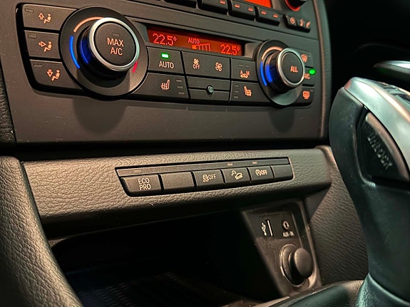 BMW X1 20 of 24