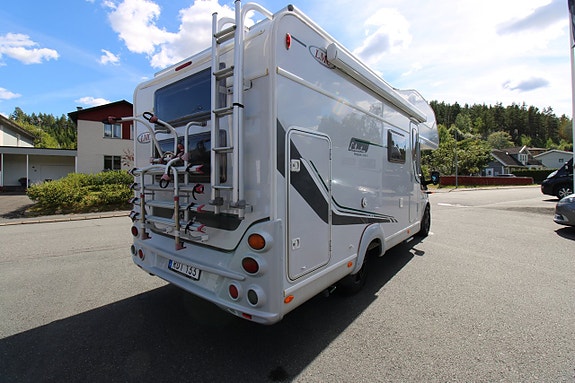 LMC Liberty 664 G Våningssäng 6 bältade platser 2,2 Turbodiesel 140 Hk 5 of 17