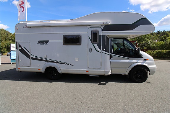 LMC Liberty 664 G Våningssäng 6 bältade platser 2,2 Turbodiesel 140 Hk 2 of 17