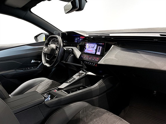 Peugeot 308 13 of 17
