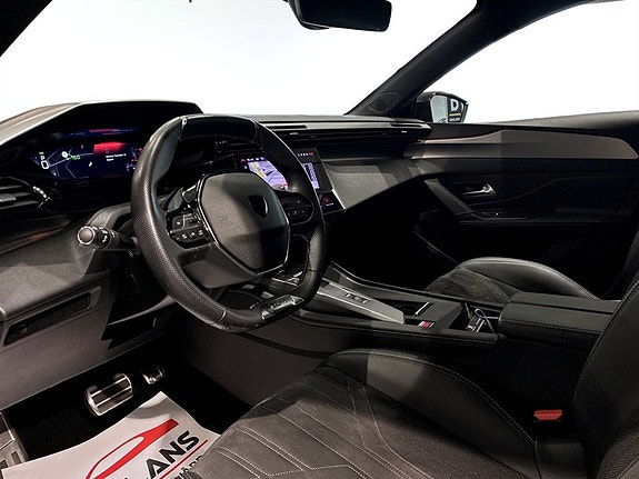 Peugeot 308 4 of 17