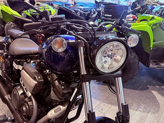 Yamaha XV950 R Bolt 2 of 10