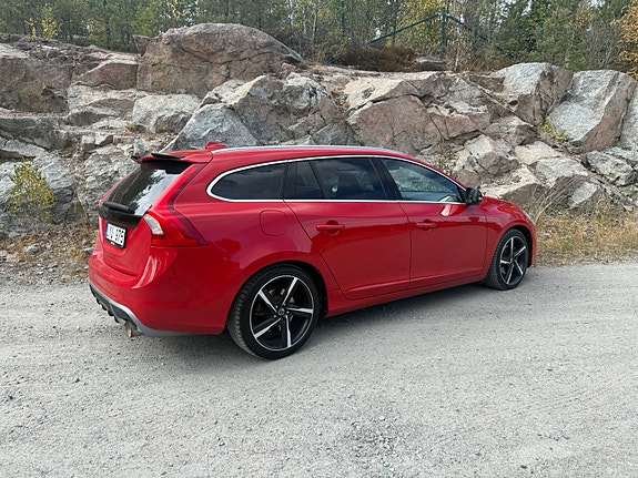 Volvo V60 3 of 16